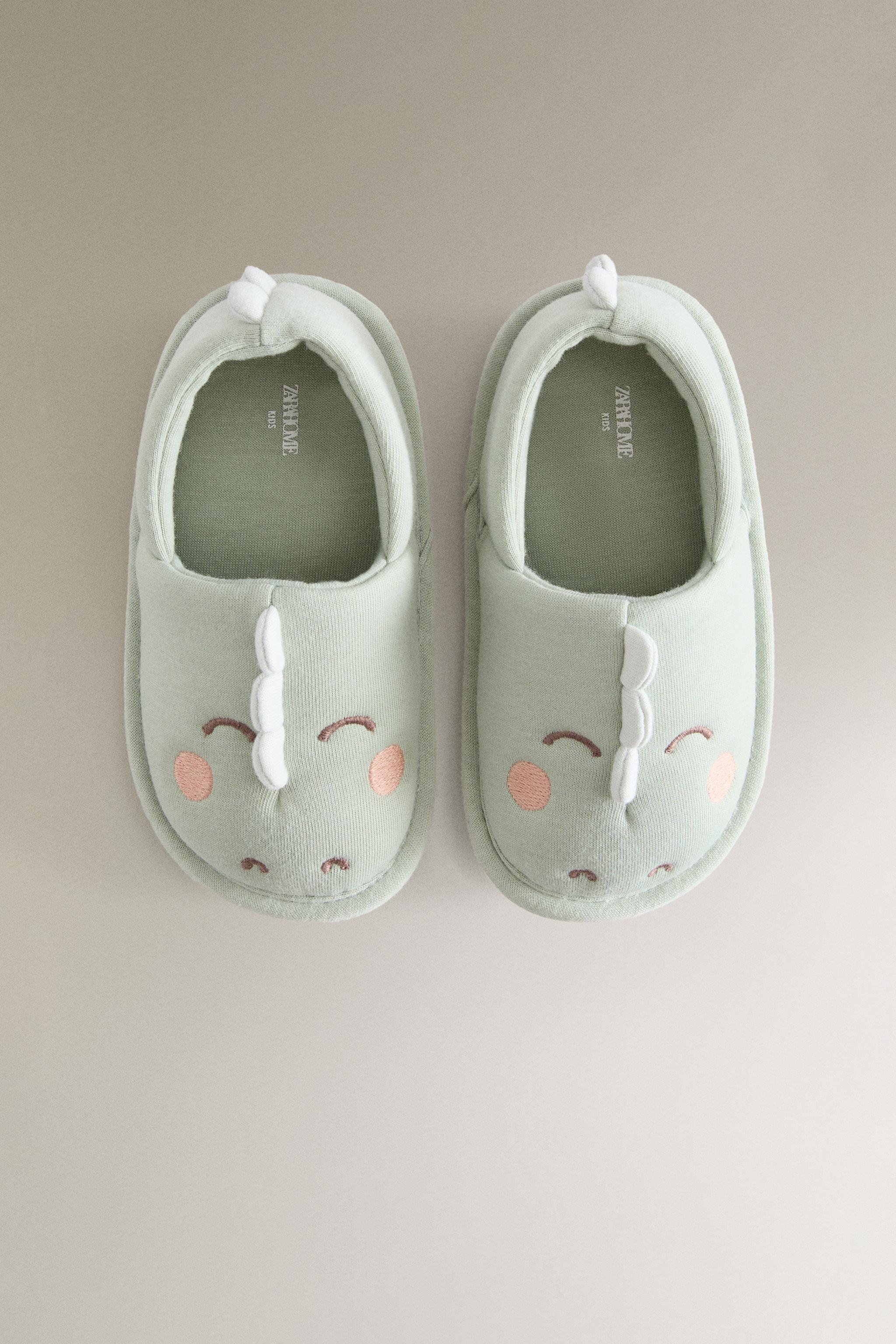 CHILDREN'S CROCODILE SLIPPERS